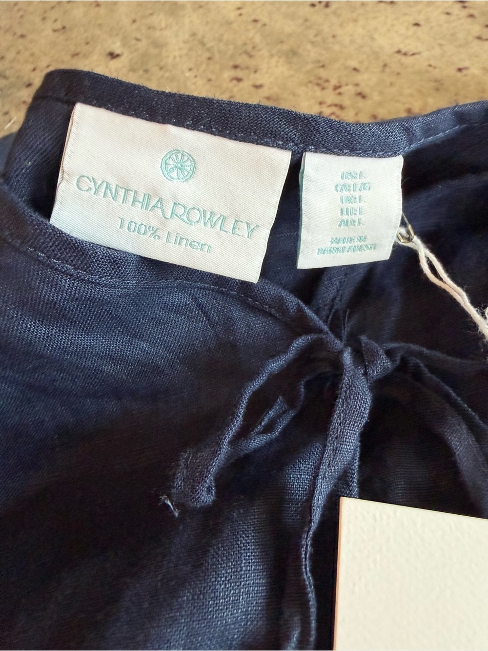 Cynthia Rowley Navy Linen Tie-Front V-Neck Top - Picture 6 of 7